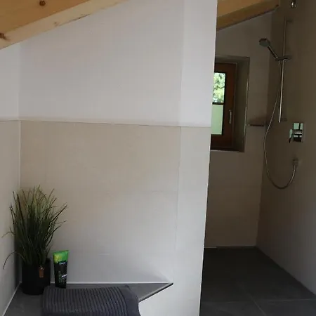 Апартаменты Ferienwohnung Loeslerpark *